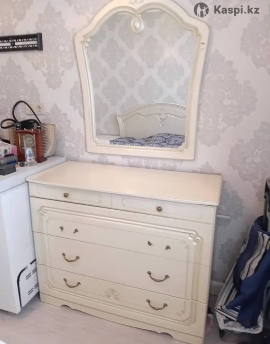 Продам Белорусский гарнитур