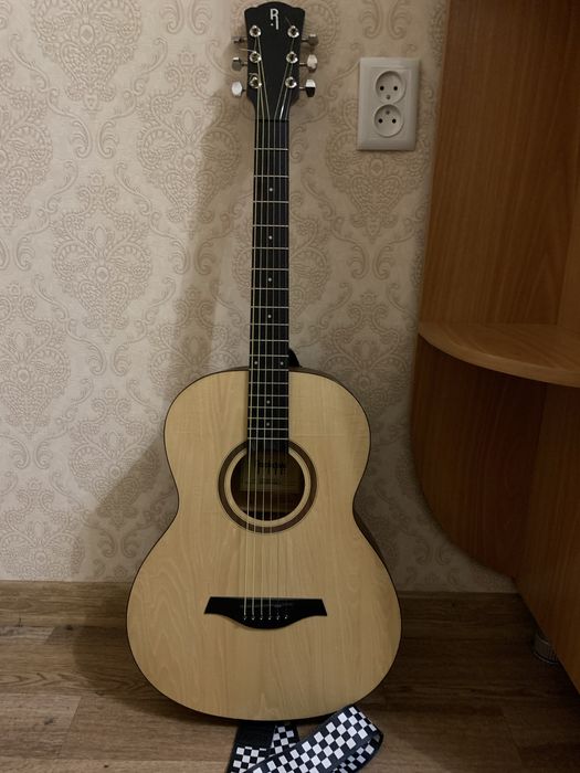 акустическая гитара Rockdale