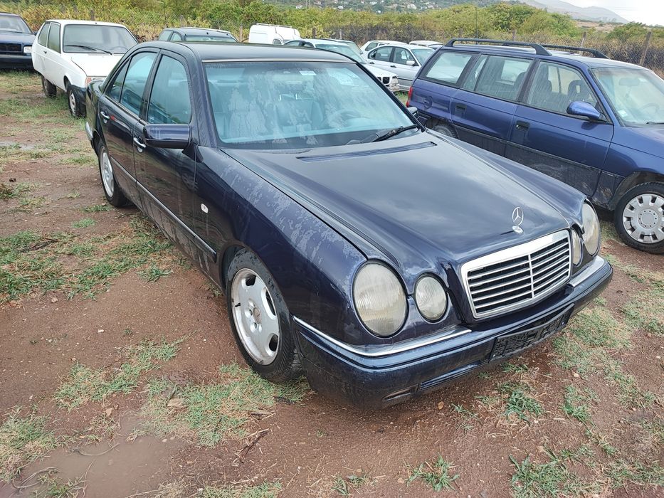 Mercedes E 200 НА ЧАСТИ