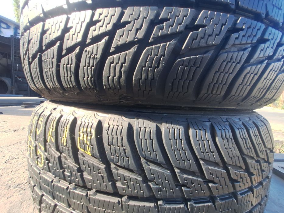 2 anvelope iarna 235/55r18 Nokian Montaj Gratuit