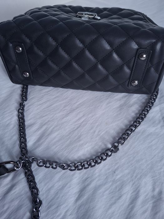 Дамска  чанта ..