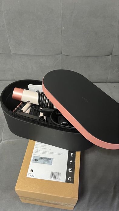 Dyson Airwrap 30 мм, новый