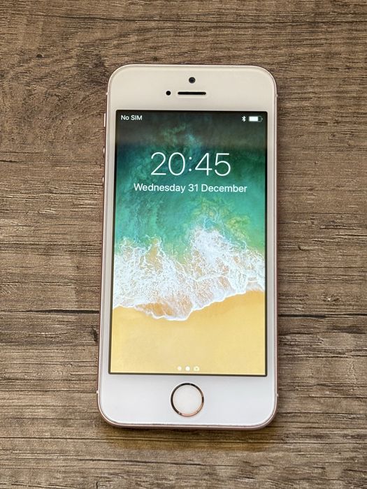 iPhone SE16 gb Roz, perfect functional!