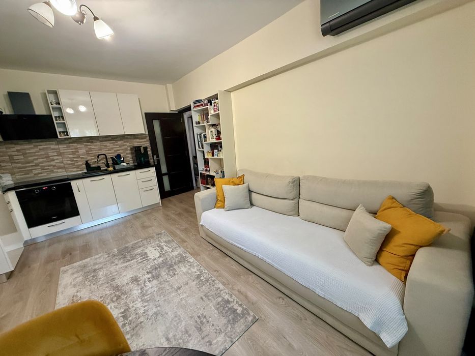 Apartament utilat si mobilat complet. 2 camere modificat la 3 camere