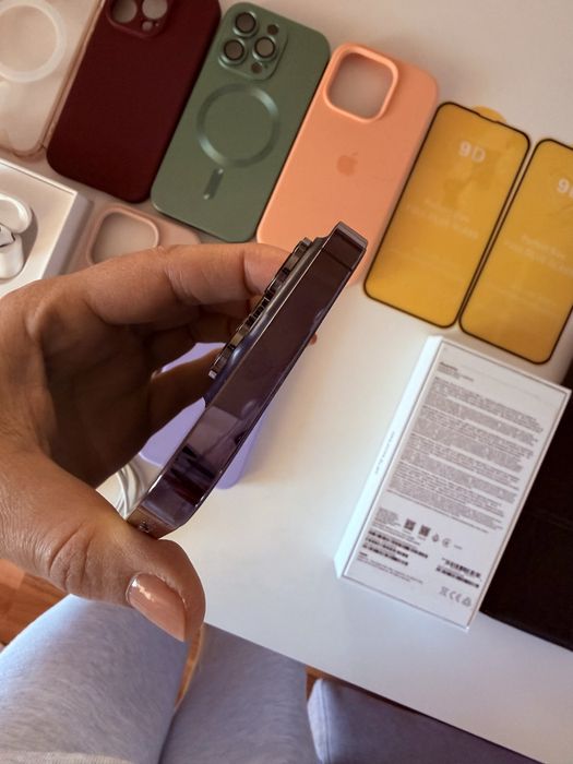 I phone 14 pro / 256 purple