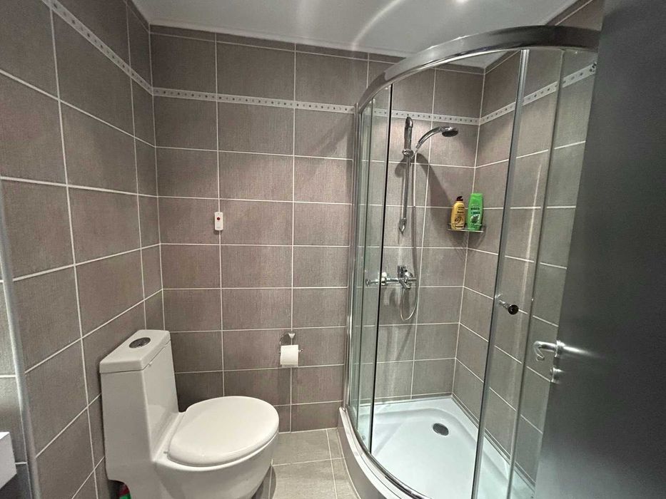 Продава се Двустаен апартамент в Варна, Център - 62 кв.м за 1194 €/кв.м - Снимка #11