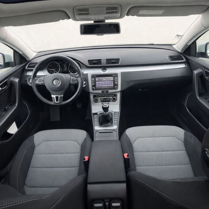 Volkswagen Passat B7 2012