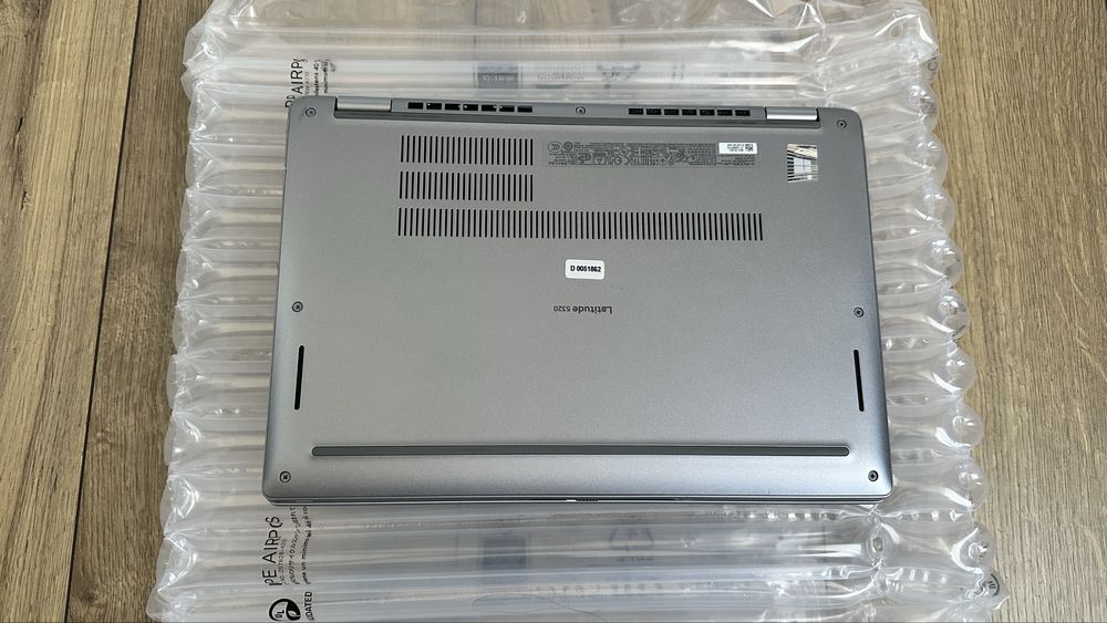 Лаптоп Dell Latitude 5320 FHD 13.3” Intel i5-1145G7 16GB RAM 256GB SSD