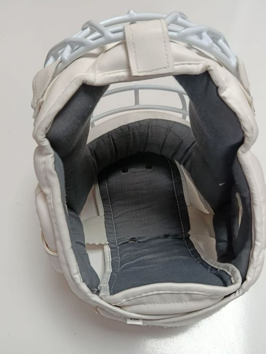 Шлем для карате.