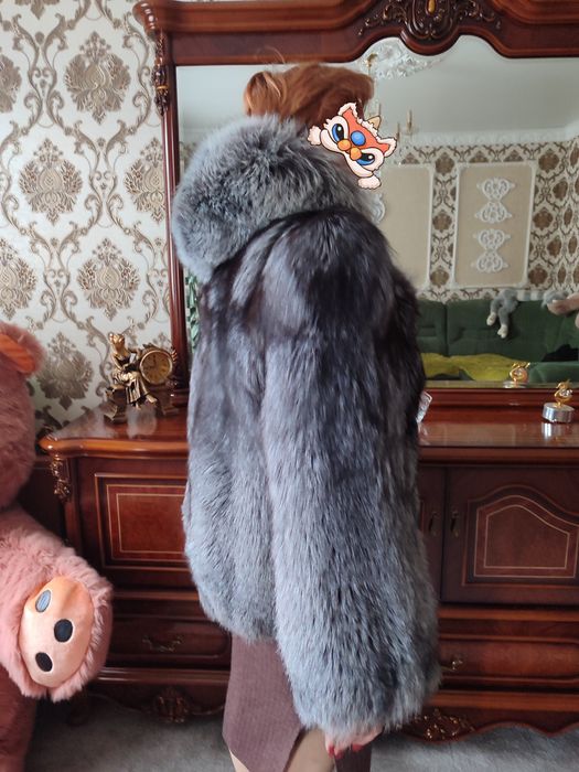 Продам шубу из чернобурки.