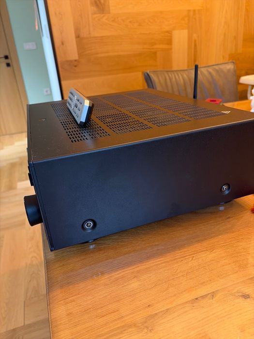 Продавам Ресийвър Yamaha - R-N803D, черен