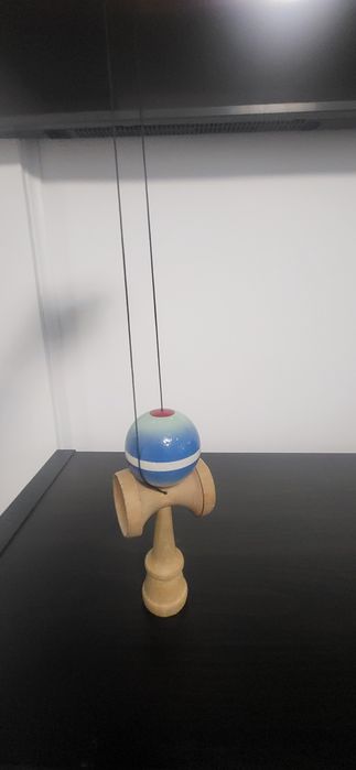 Kendama sweets broken shape horizon fade