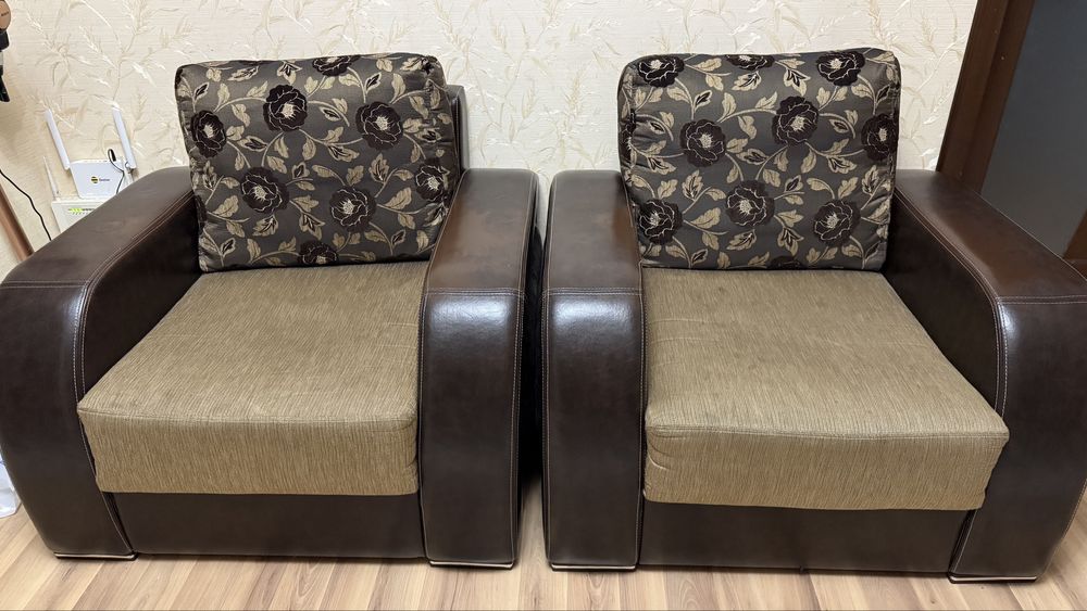 Продам диван кресла