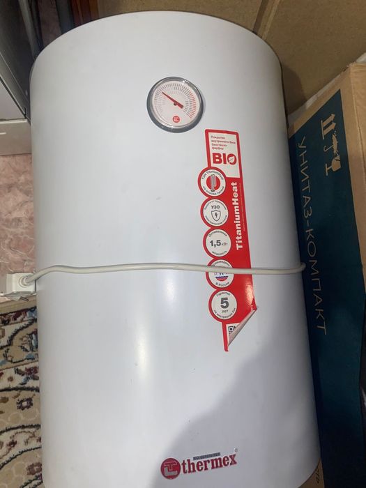 Продам водонагреватель Thermes