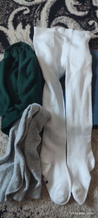 Продам коробку с детскими вещами