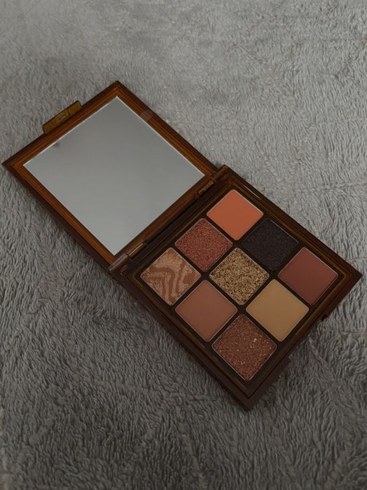 Huda beauty палитра и спирала