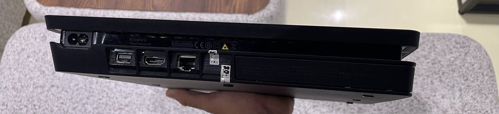 PlayStation 4 Slim 400+игр