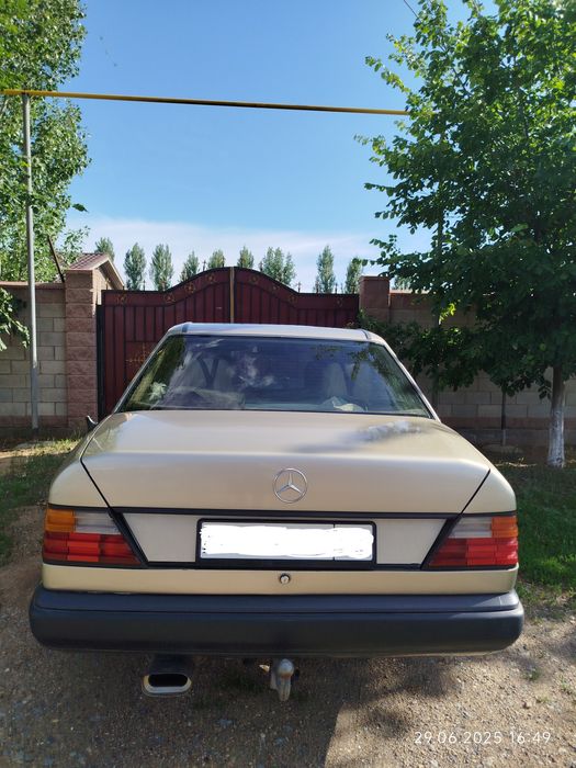 Продам Мерседес 124