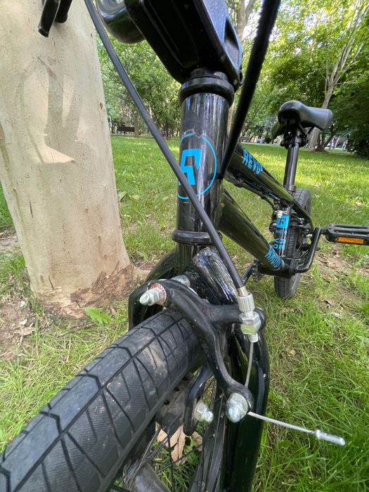 Bicicleta BMX Radio Revo 16