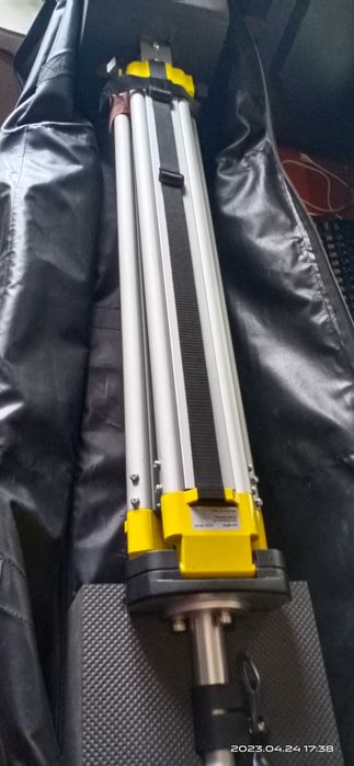 Штатив Leica GST74 для увеличения высоты радио антенны до 5 м