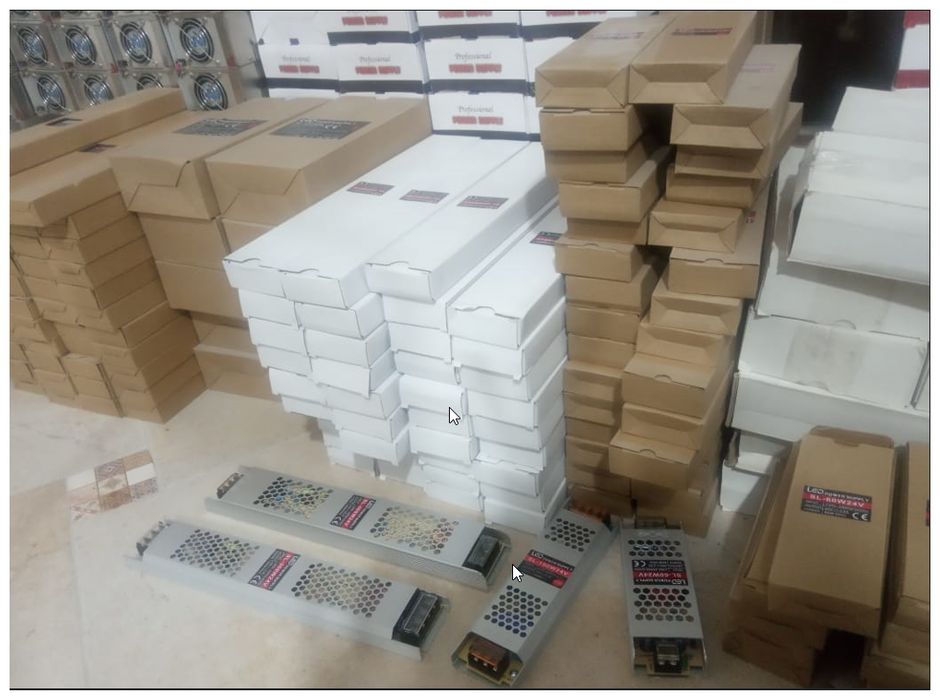 Шнур питания, - на блок питания.