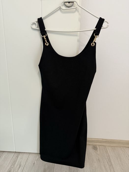 Rochita neagra Zara