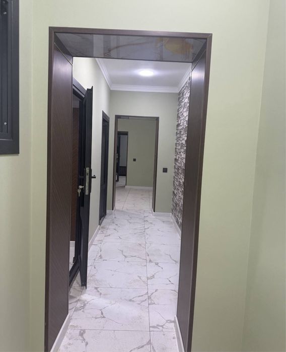 Аренда под офис метро Дружба! 63м2, 3 комната 600$