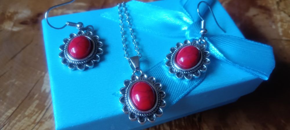 Елегантен Комплект Бижута: Обеци и Колие от Цинкова Сплав с Синьо-Лилав Флорален Принт, Универсални Аксесоари за Жени