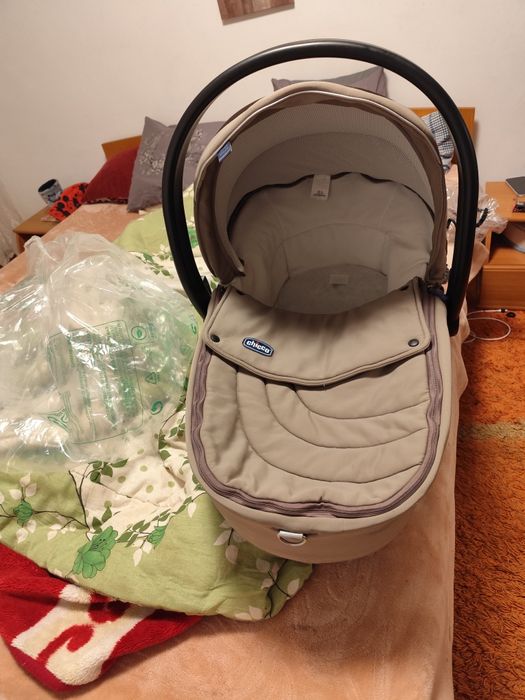 Cărucior pentru copiii