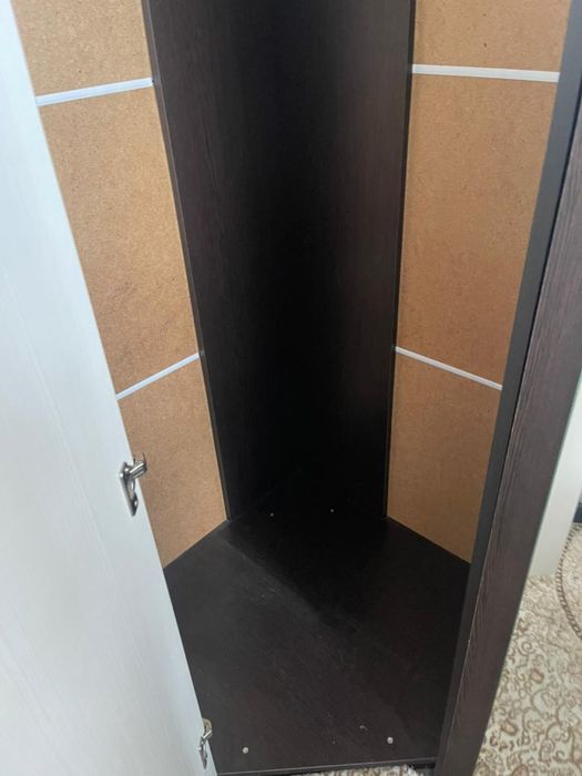 Продам шкаф угловой