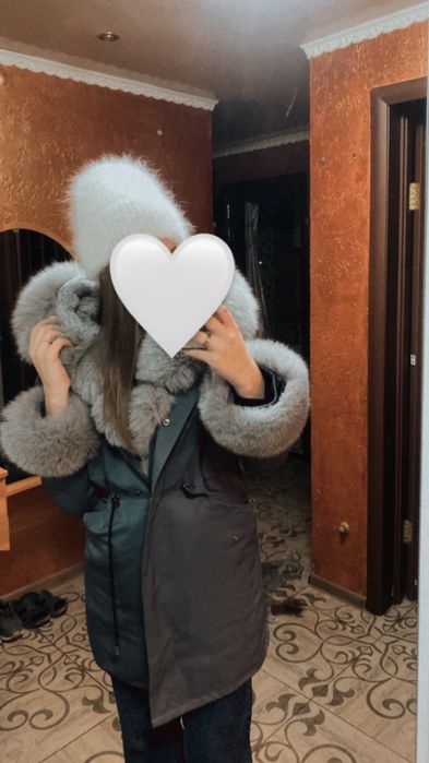 Продам парку очень теплая