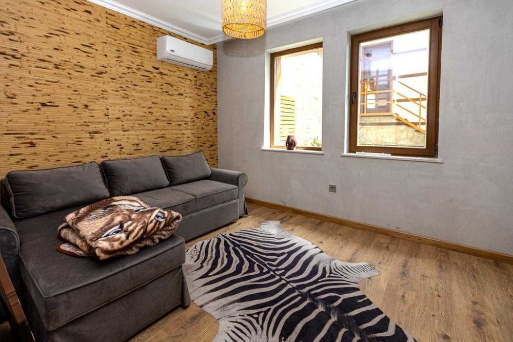 Продава се Къща в Свети Влас - 200 кв.м за 1339 €/кв.м - Снимка #2