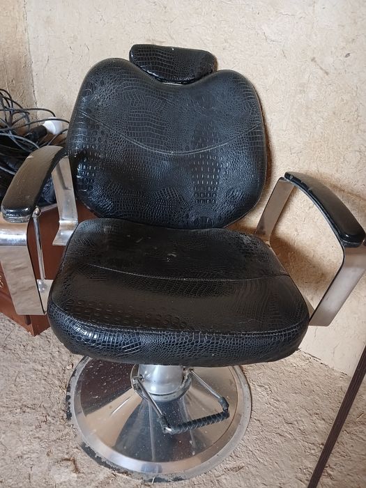 Кресла парикмахера
