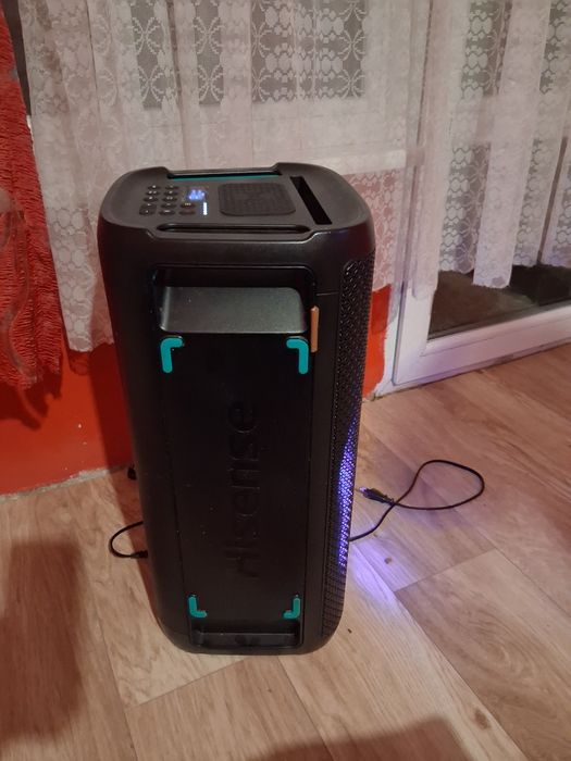 Hisense преносима колона