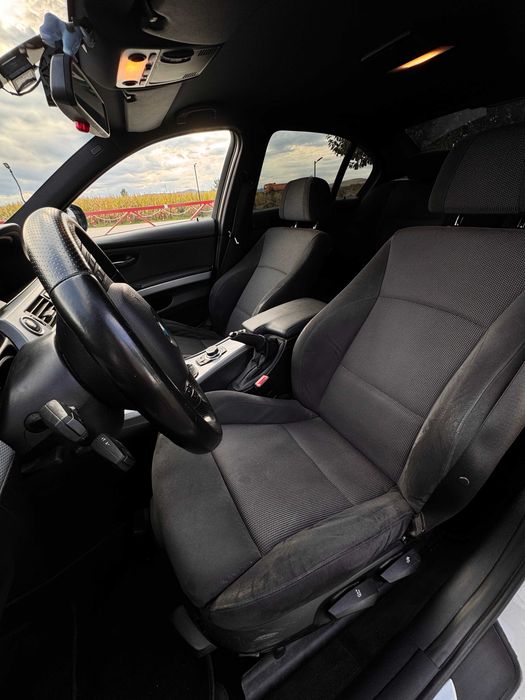 BMW E90 LCI 318i M Paket – 2010 – 2.0 Benzină
