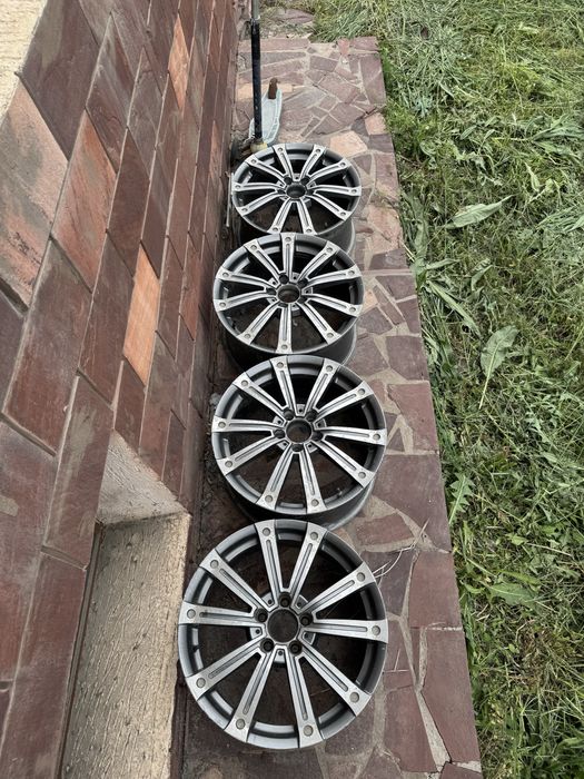 Продам диски 18 радиус