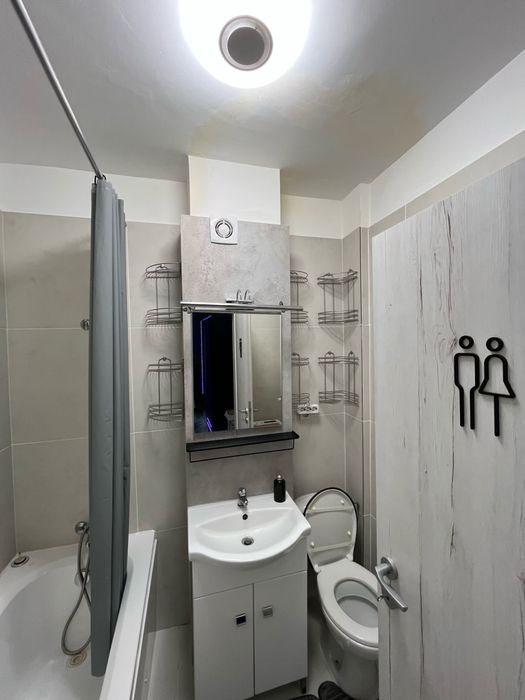 Inchiriez garsoniera Chiajna  (langa militari residence)