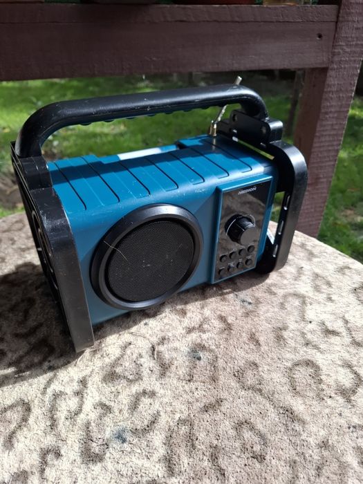 BOXĂ  Radio cu Bluetooth