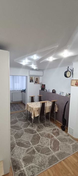 Apartament 3 camere et 1