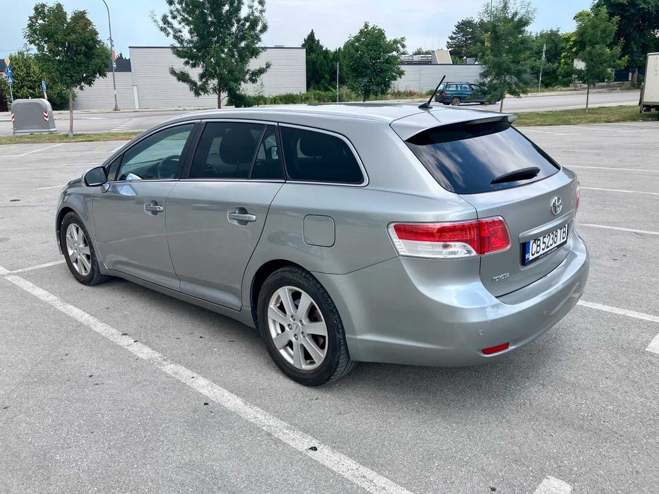 Toyota Avensis 2011 2.2 D4D 150 кс