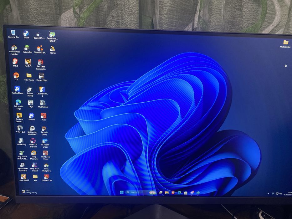 Vand pc gaming pentru jocuri