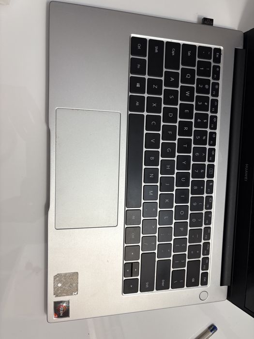 Laptop huawei matebook d14