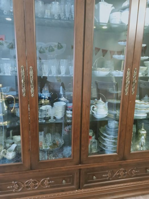 Продам мебель гостинную