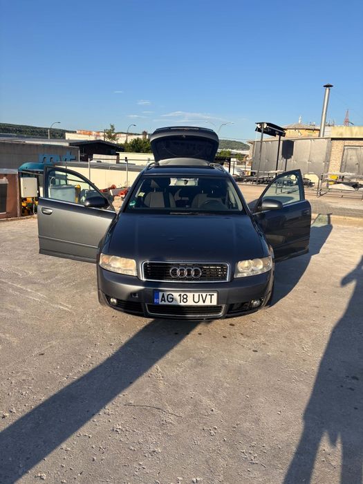AUDI A4 2004 — imagine 2