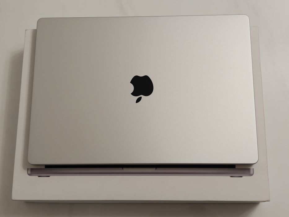 MacBook Pro 16 M5PRO 24/1TB 6 циклов