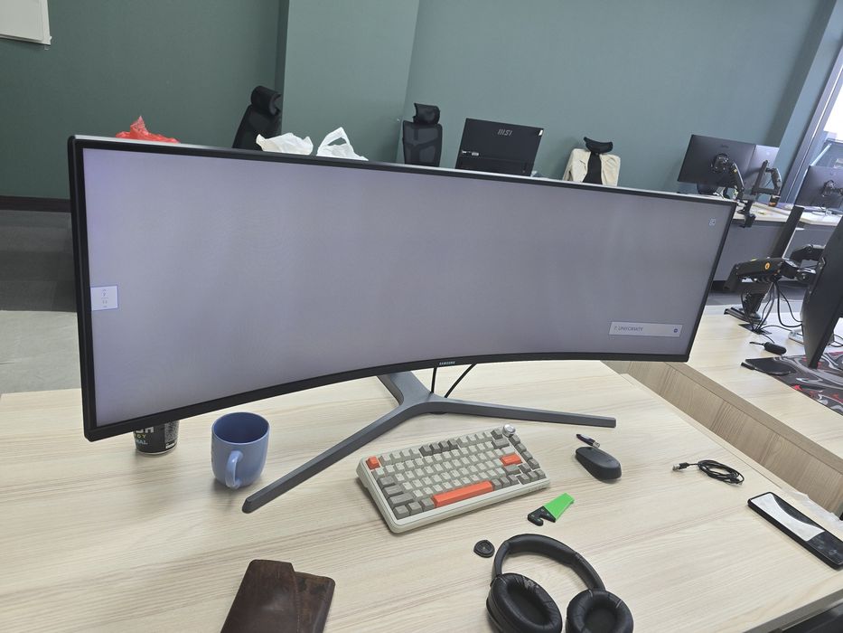 Samsung Odyssey G9 49