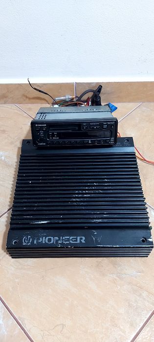 Casetofon auto  și amplificator Pioneer