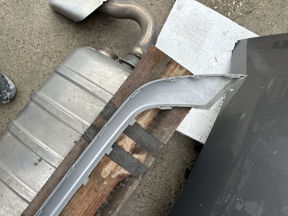 VW T-Cross задна лайсна към бронята ОЕМ