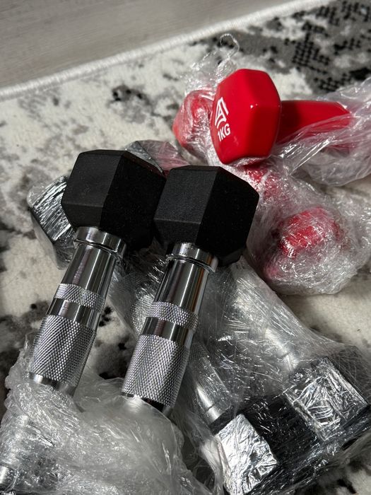 Продам спорт гантели