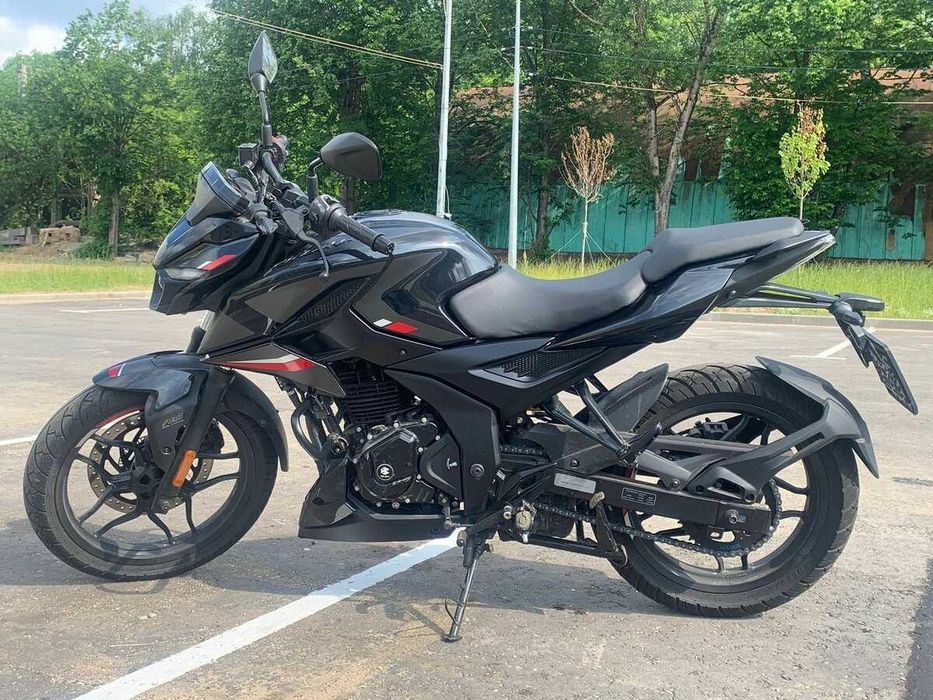 Мотоцикл Bajaj Pulsar N250